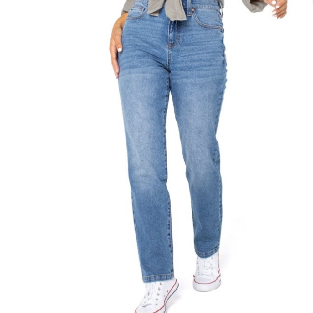 Celebrity pink curvy high-rise 90s jeans